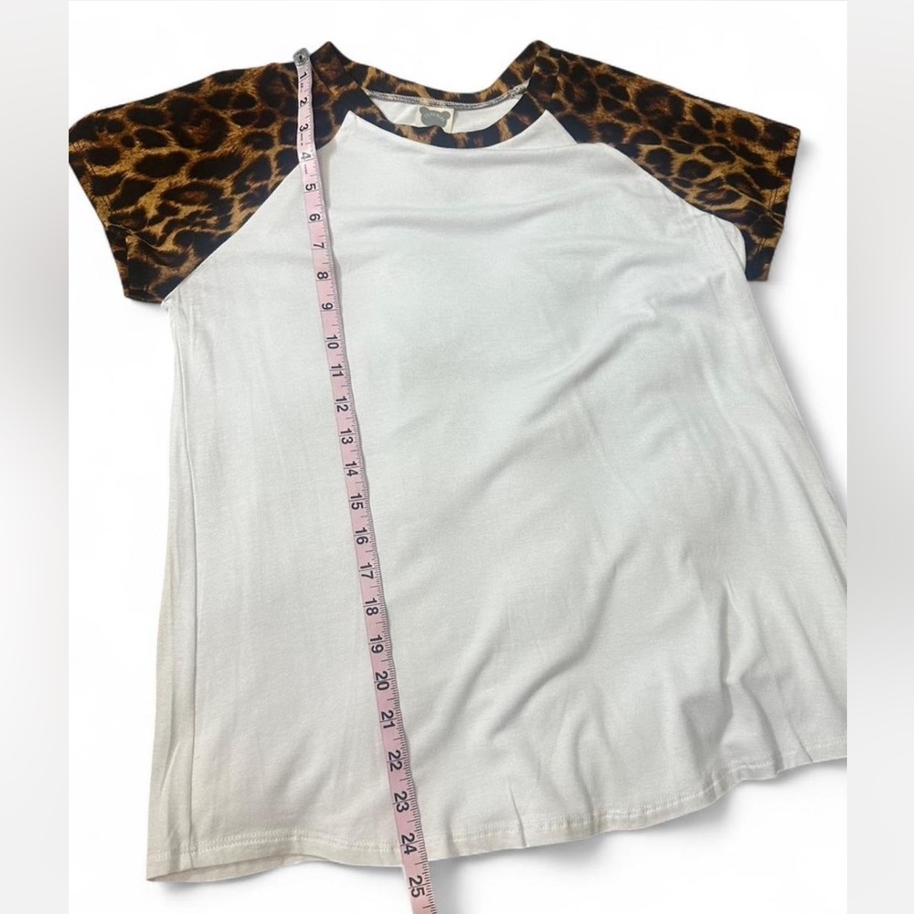 Leopard Sleeve Baseball Tee - Picture 12 of 12